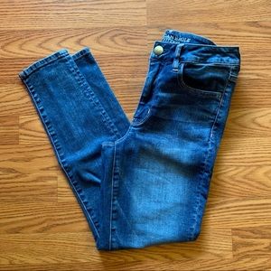 AEO High Rise Jeggings Medium Wash Size 8 Short